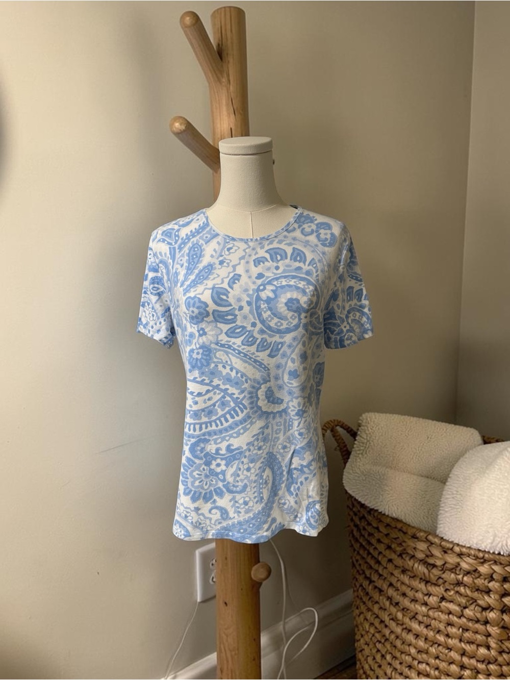 Talbots Classic Crewneck Tee SZ MED
